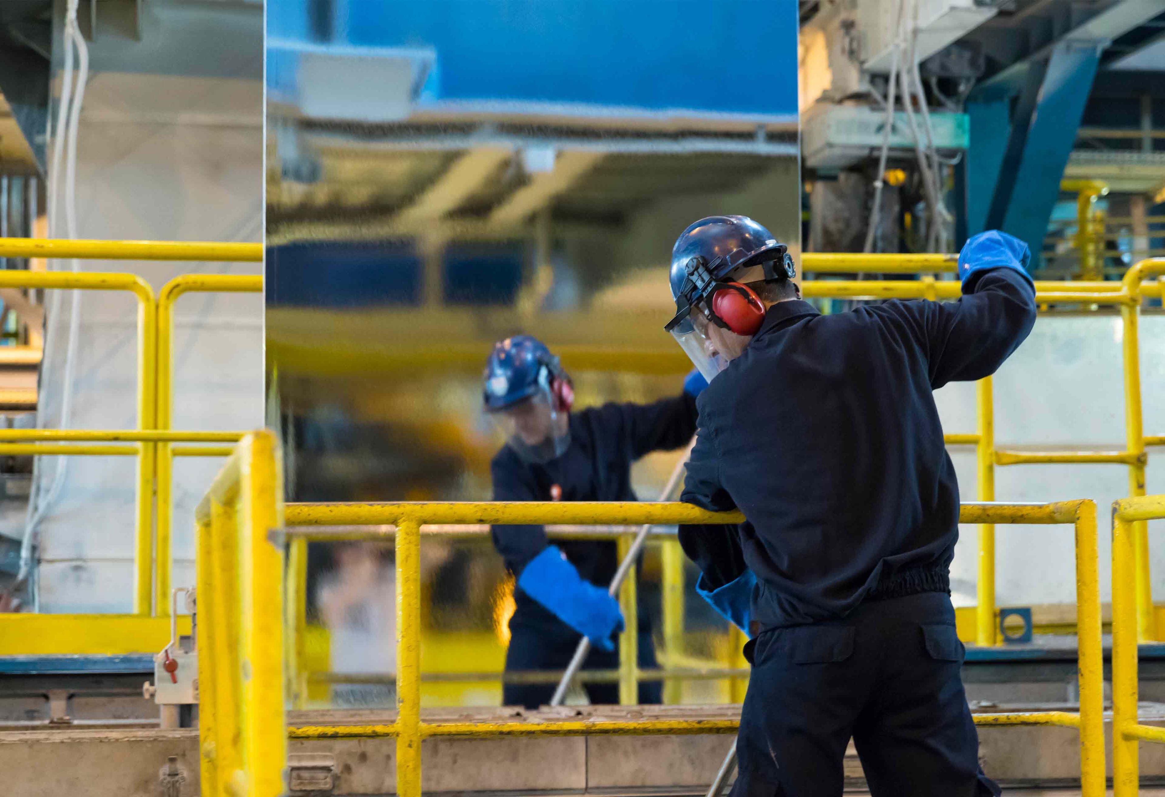 quality-vega-hot-dip-galvanising-line-brazil-people.jpg