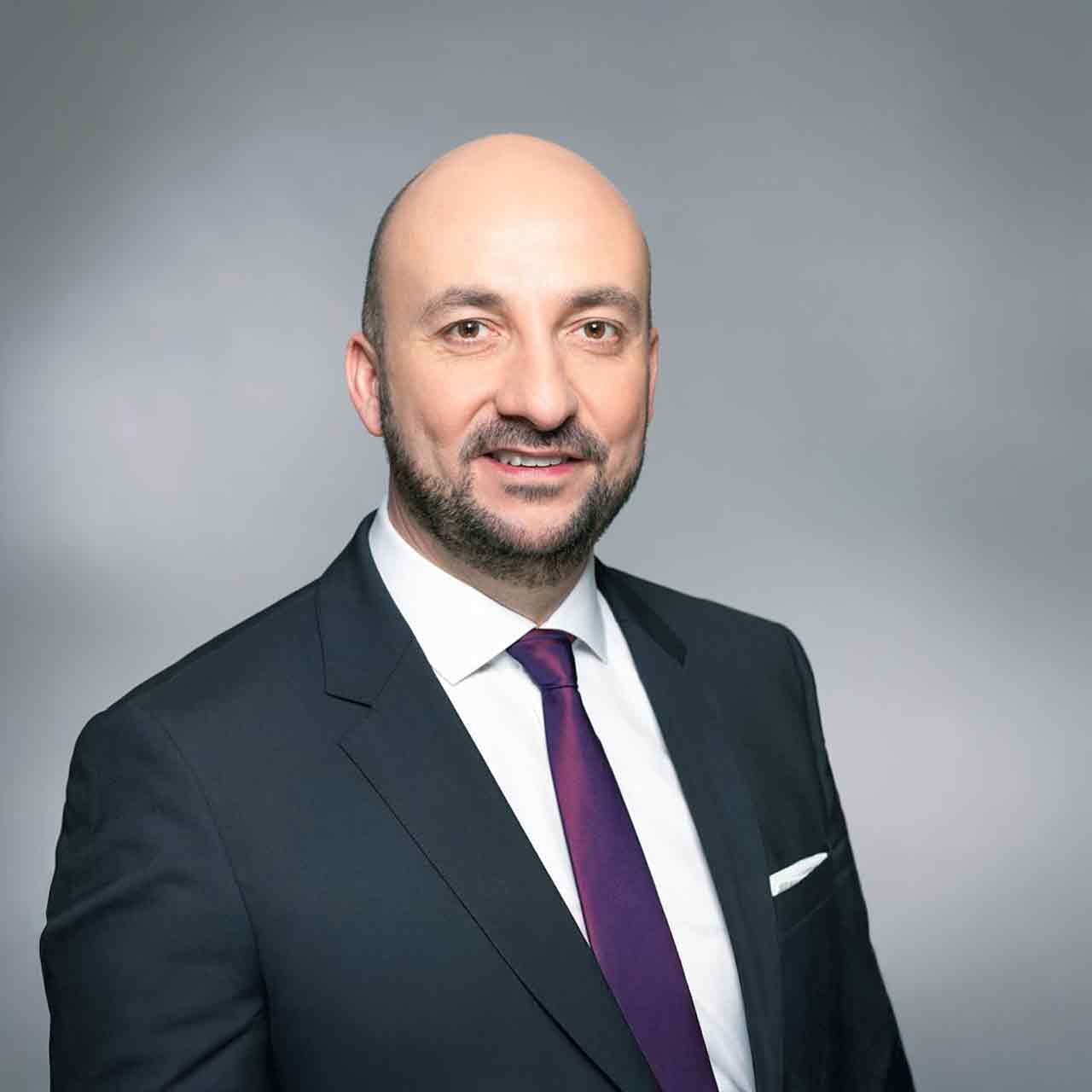 Etienne Schneider.jpg