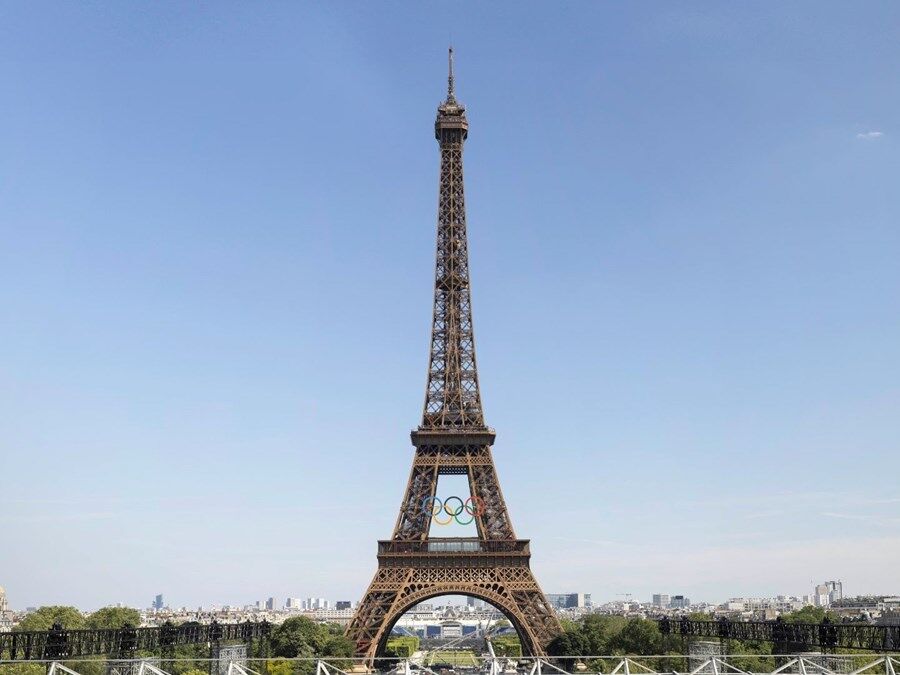 Eiffel tower 3.jpg