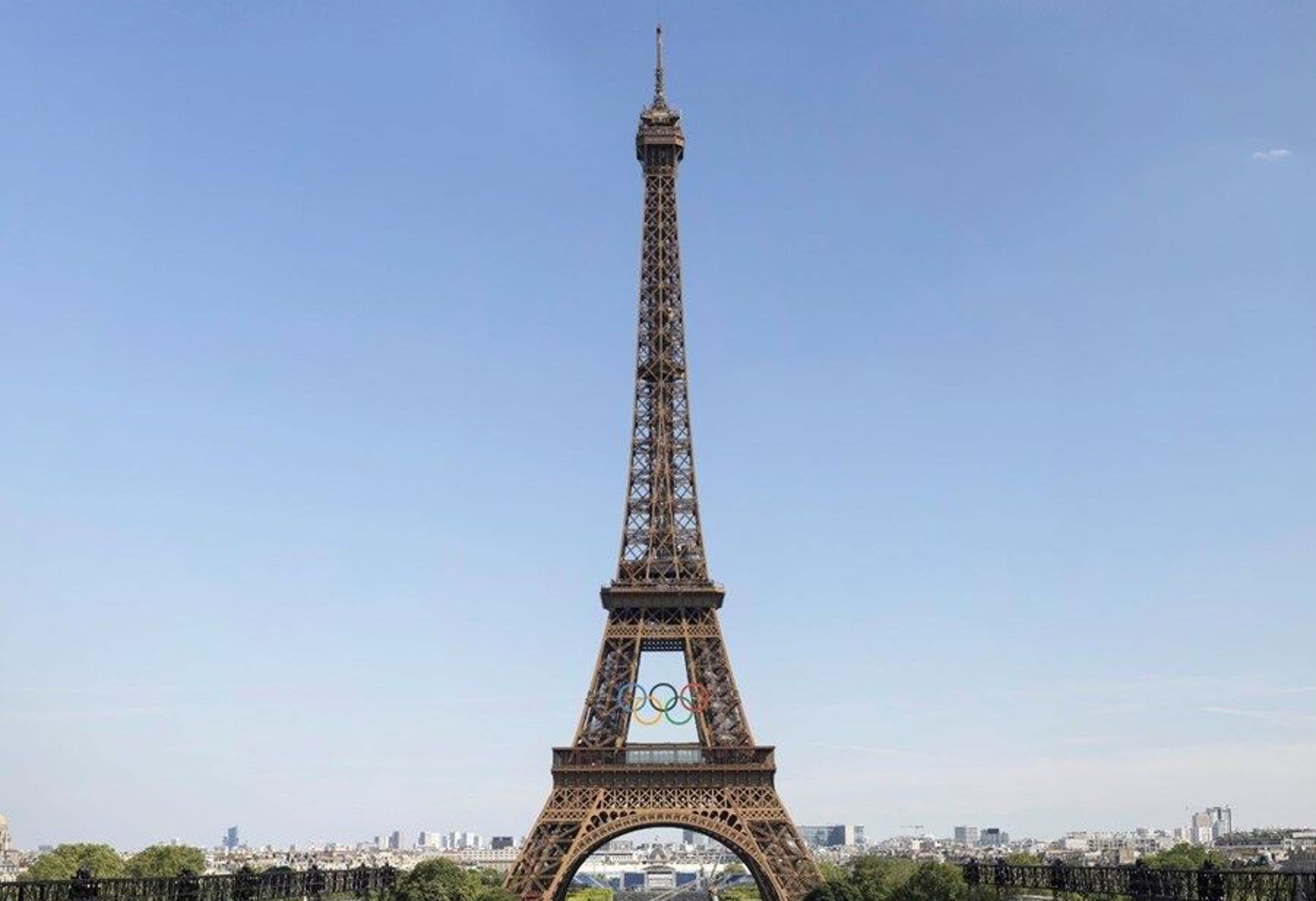 Eiffel tower 3.jpg