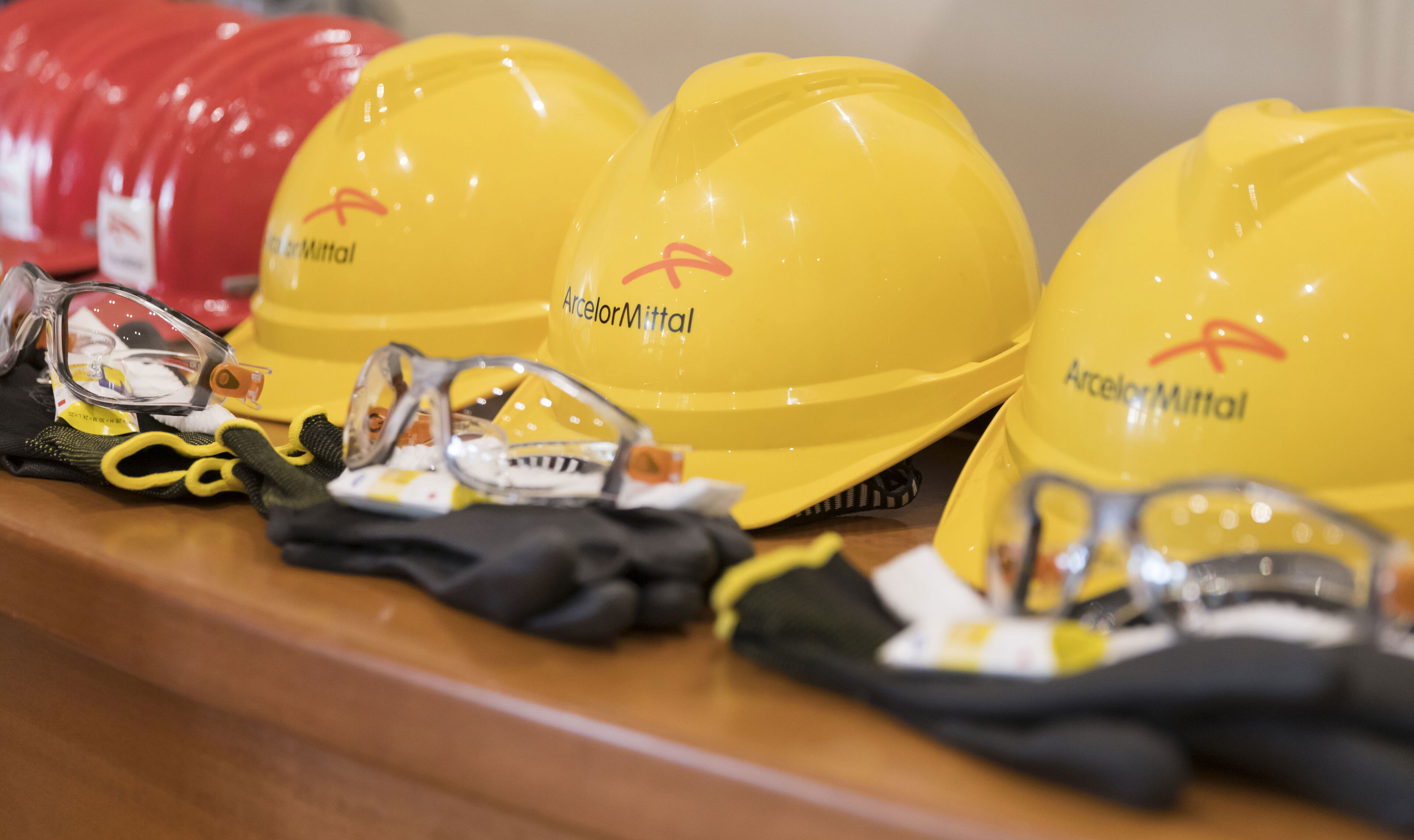 PPE Helmets with Logo MMP_1088.jpg
