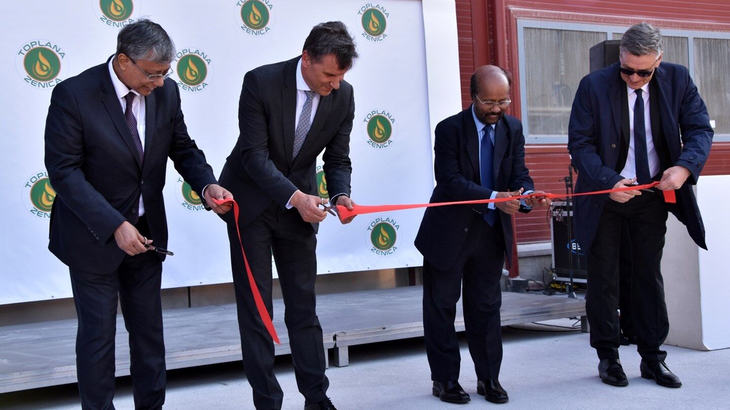 ribbon-cutting.jpg