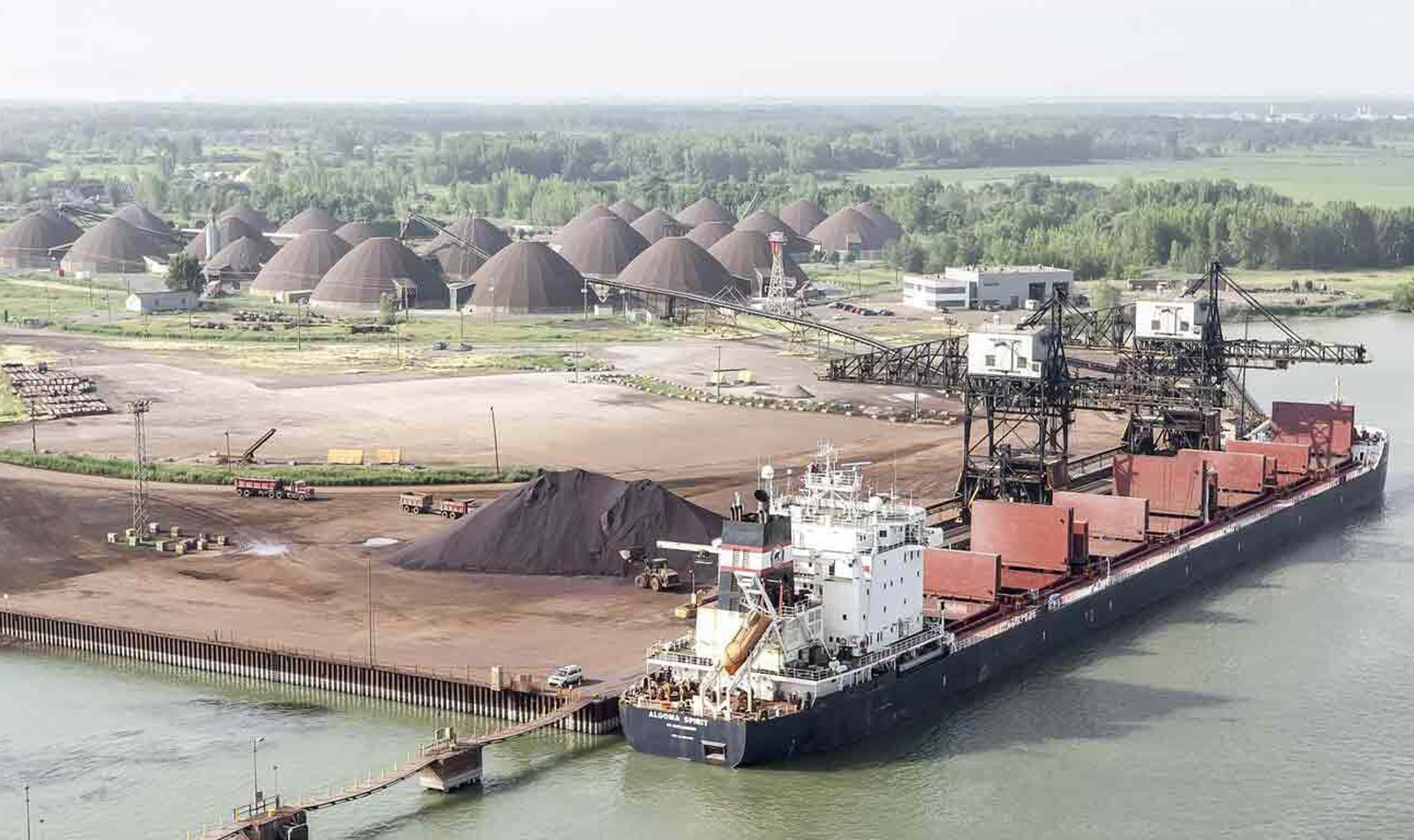 arrivée-minerai-de-fer.jpg
