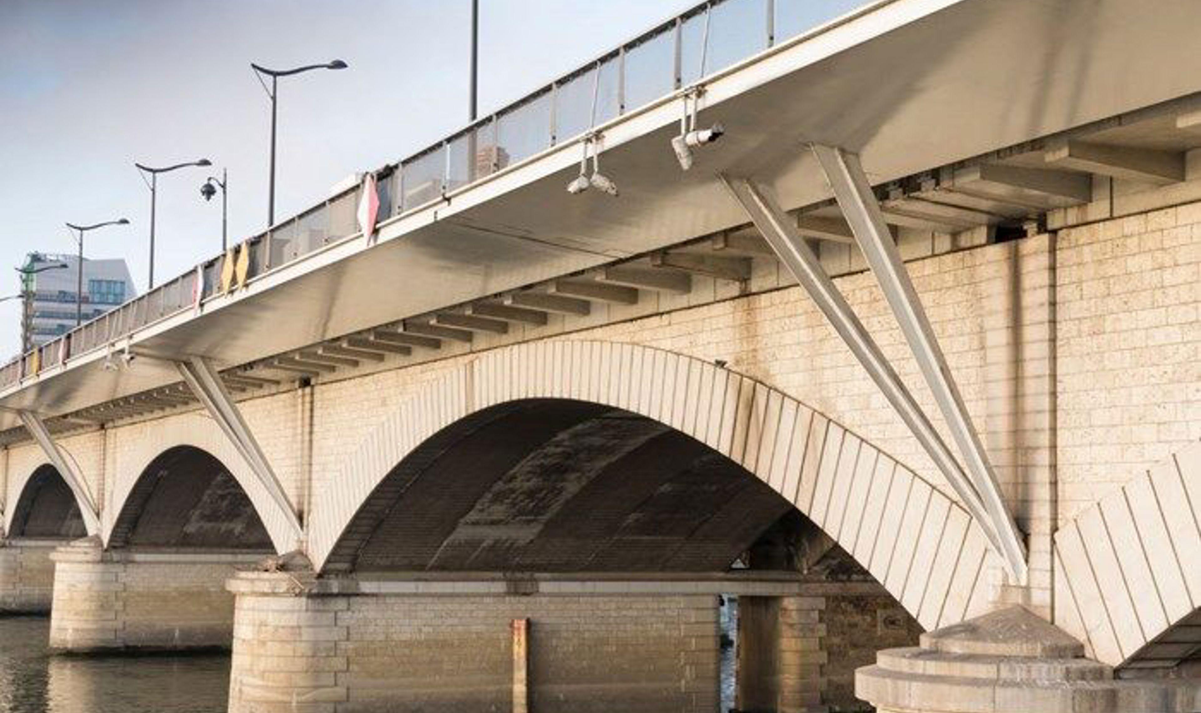 Southwark bridge.jpeg