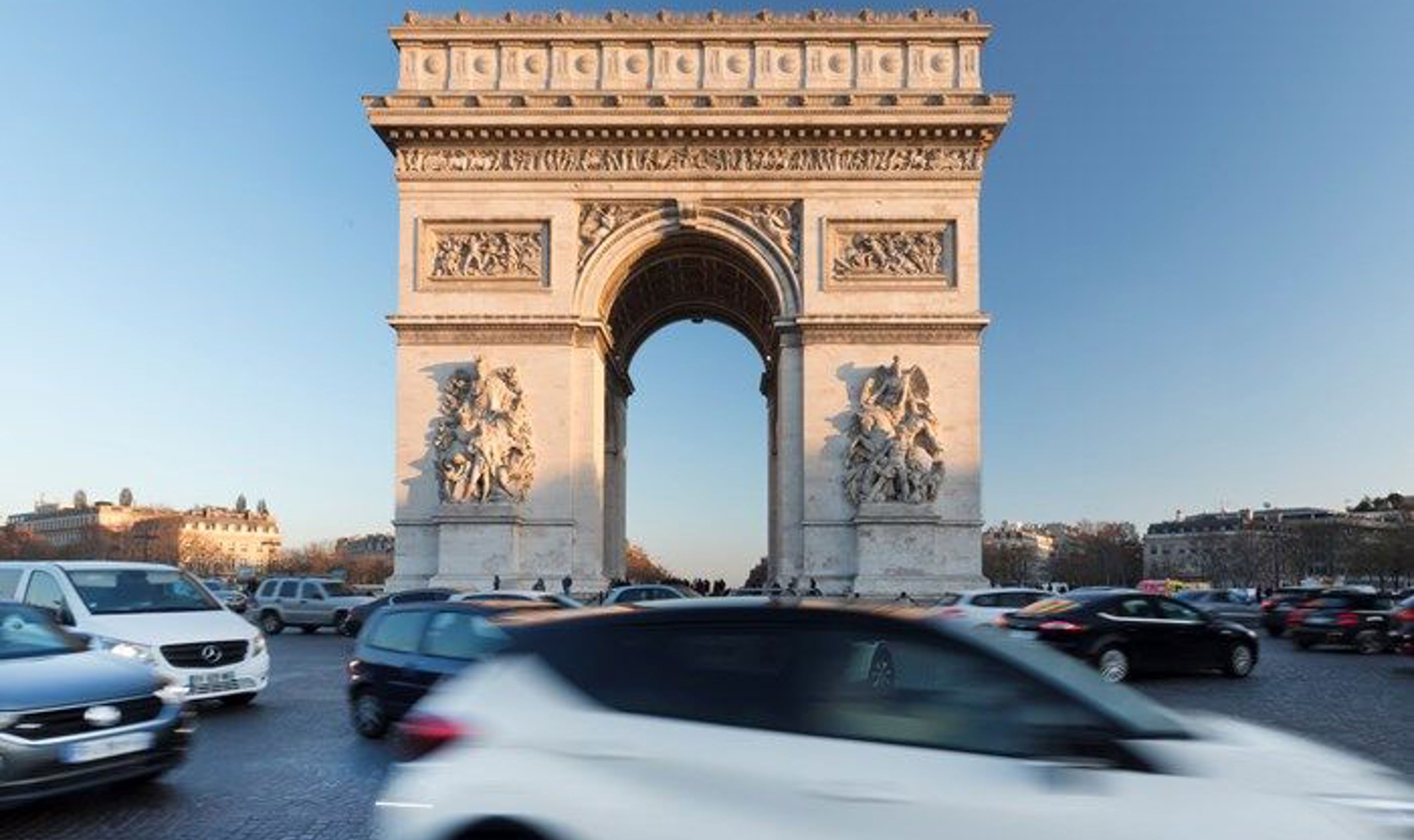 arc de triomphe.jpg