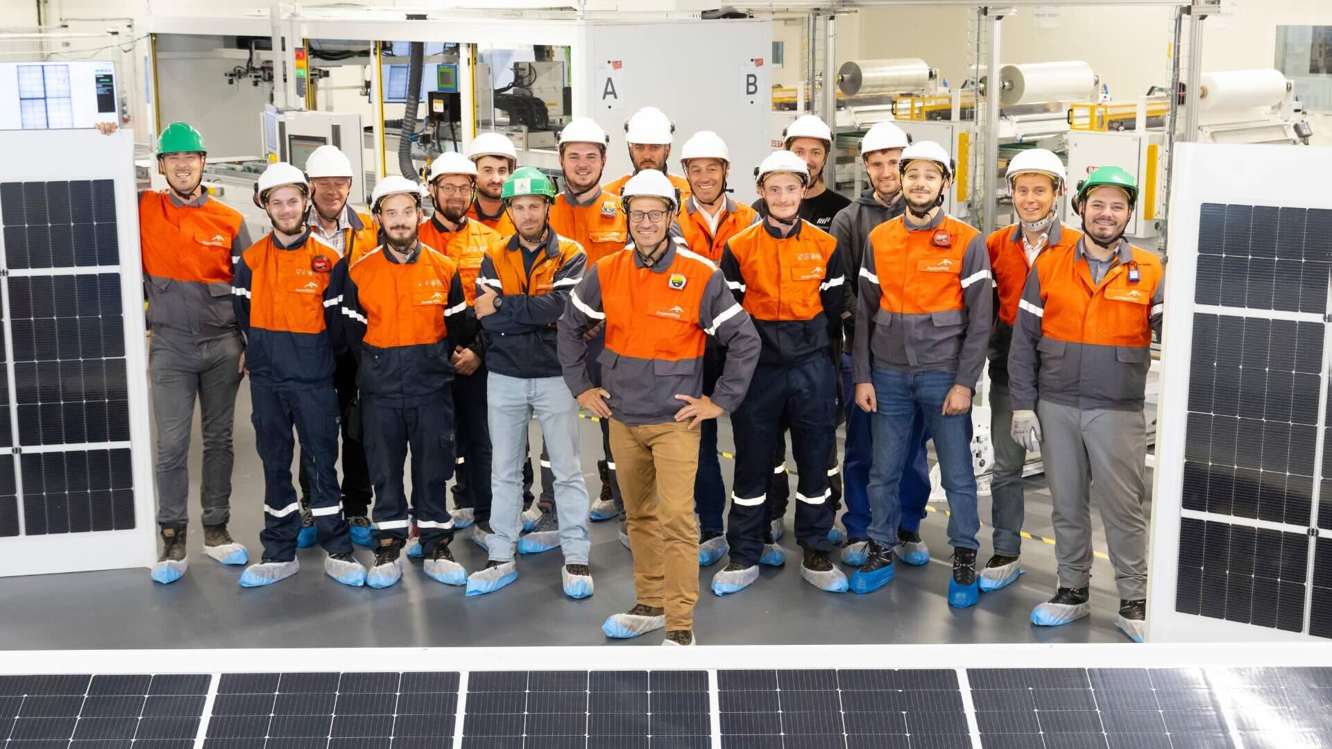Contrisson plant workers.jpg