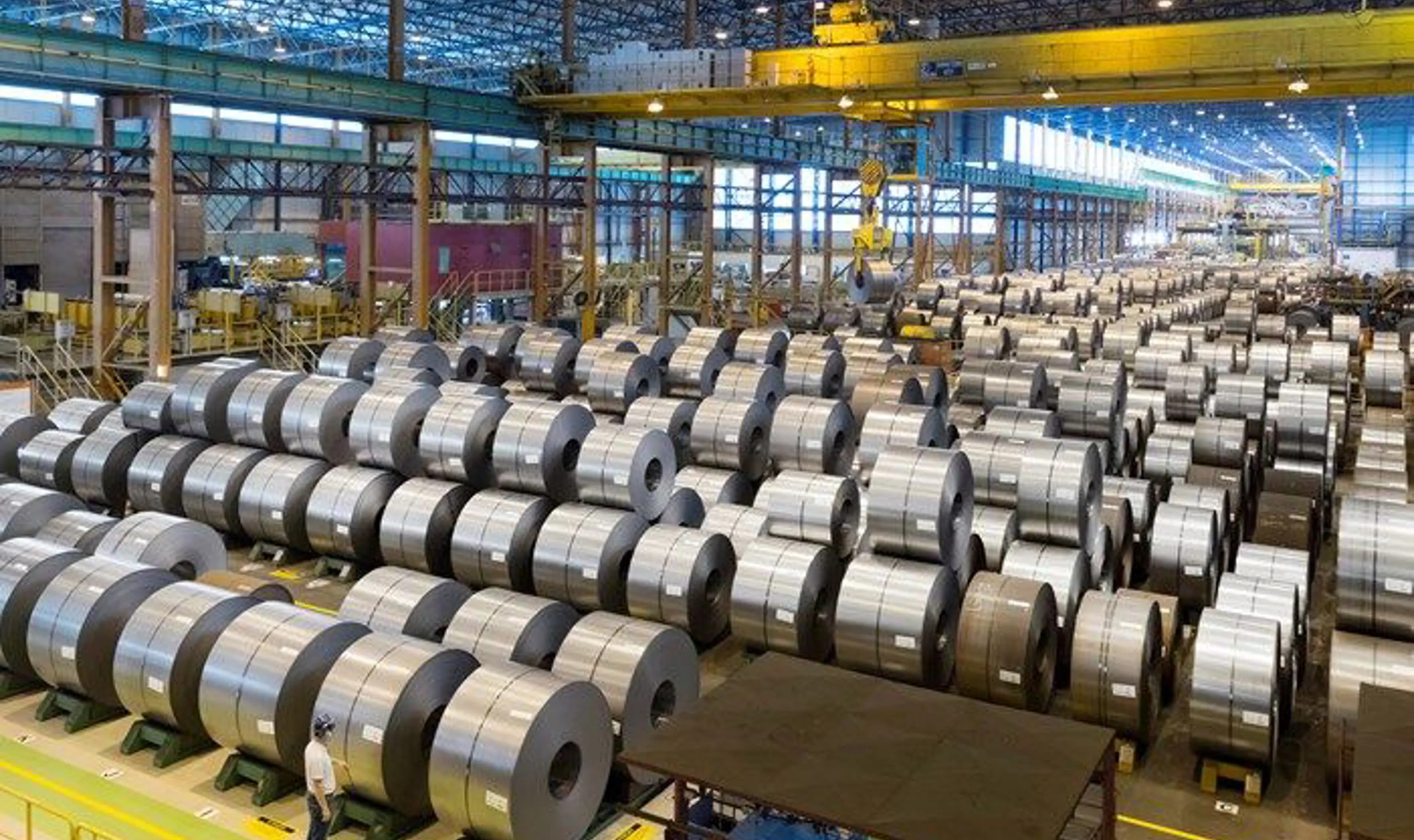Lots of steel .jpg