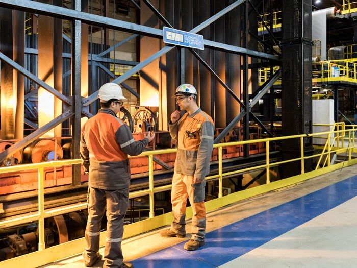 Workers chatting in factory .jpg