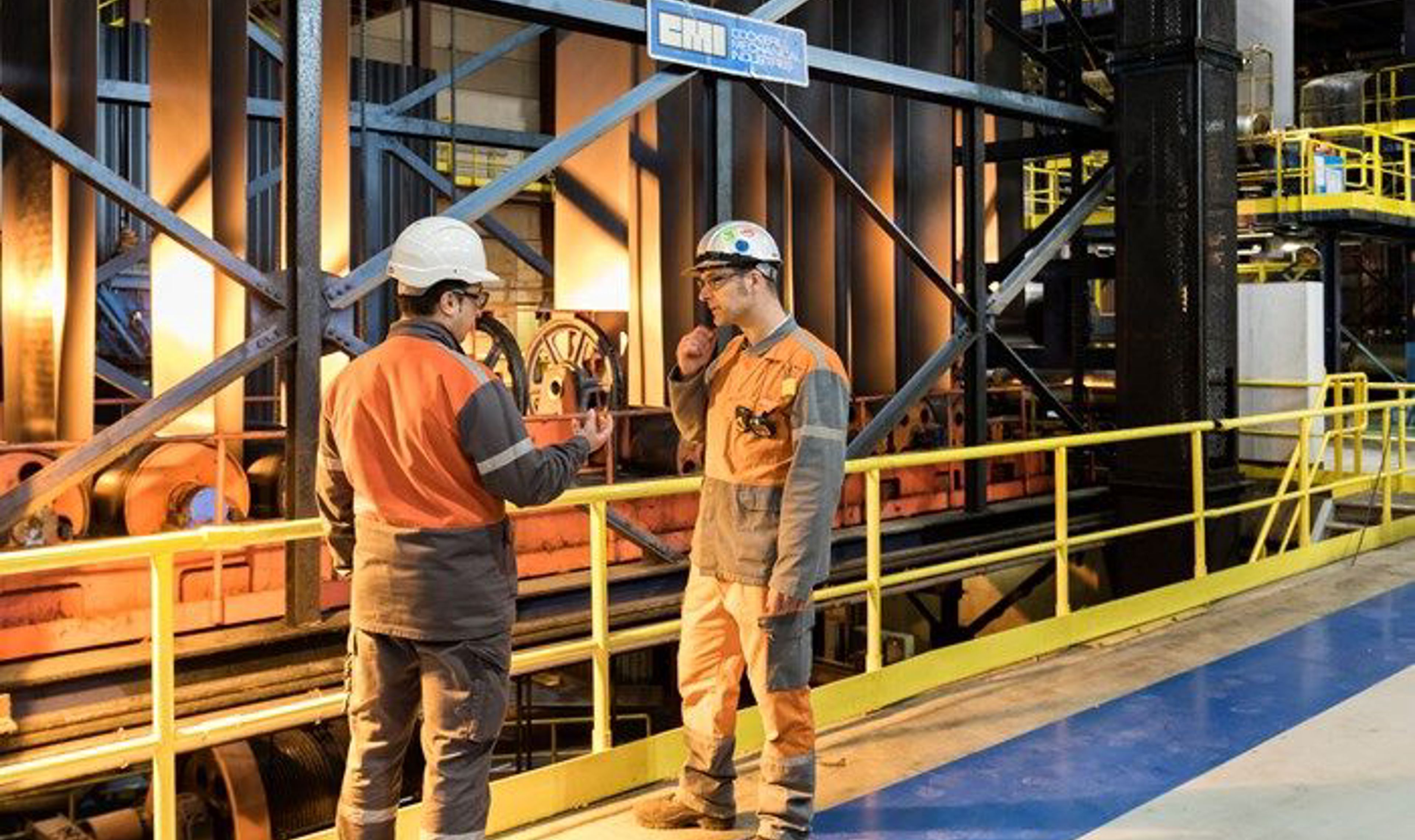 Workers chatting in factory .jpg